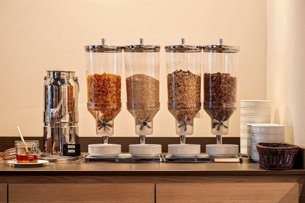 Фото IntercityHotel Zurich Airport