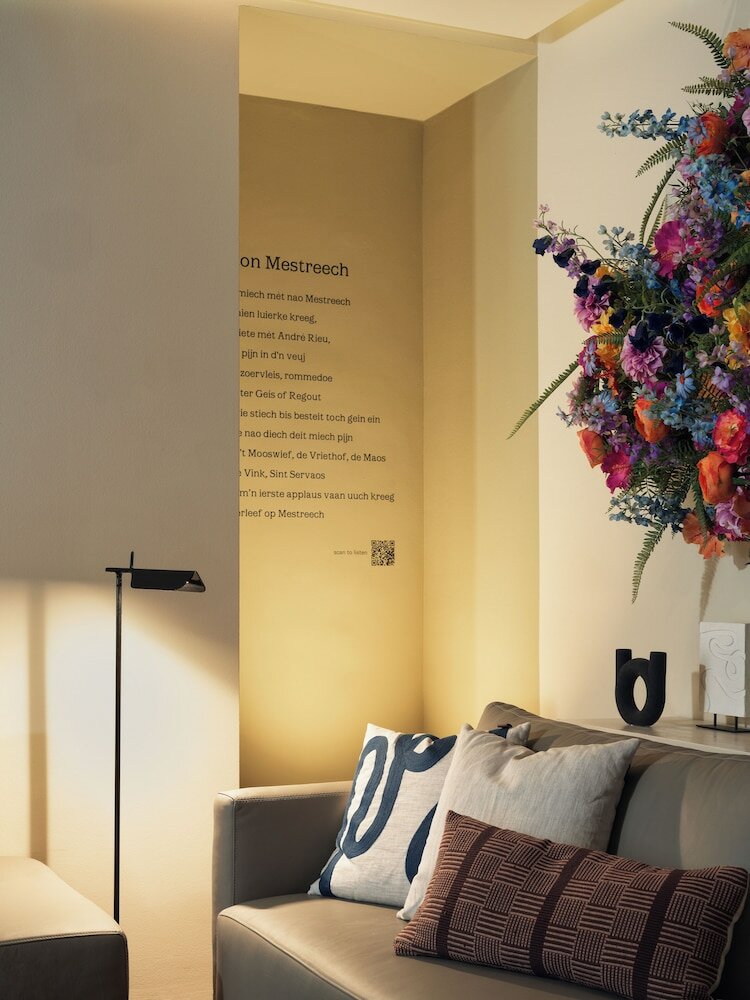 Фото Townhouse Design Hotel & SPA