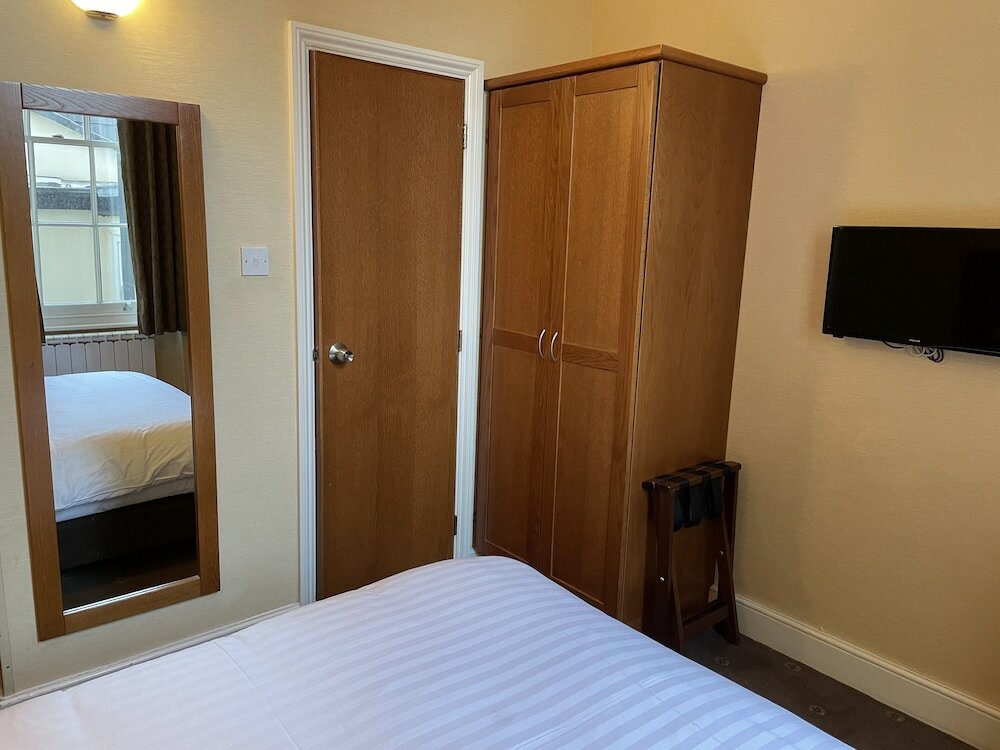 Фото Orchard Hotel