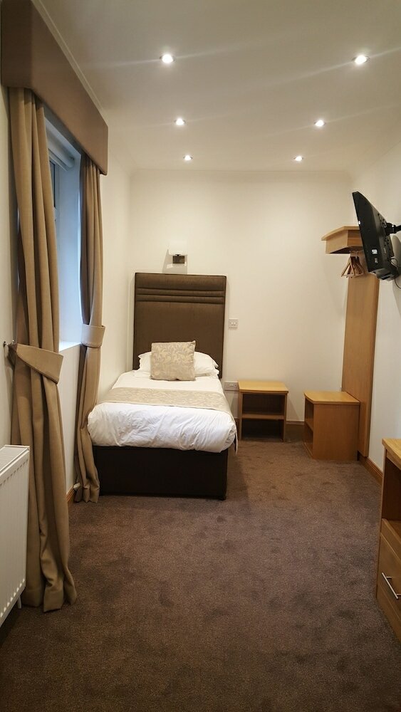 Фото McLays Guest House