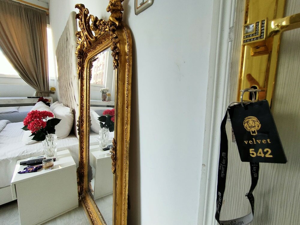 Фото Velvet Hotel