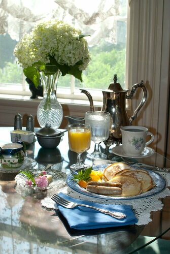 Внешний вид отеля Strong House Inn в Вердженсе, фото 5