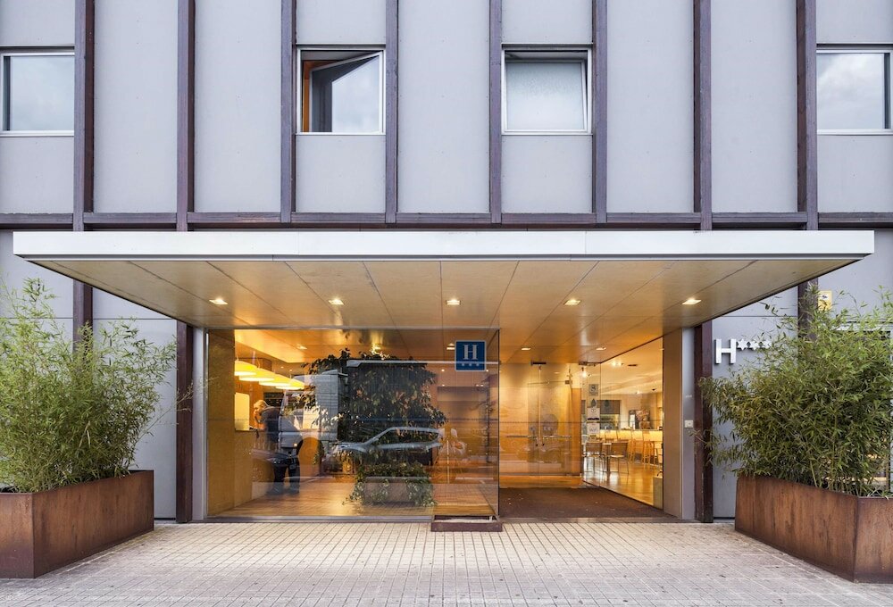 Фото Kyriad Direct Eth Irun