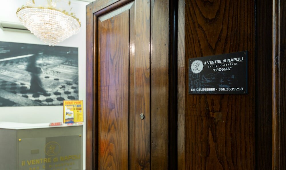 Фото Il Ventre di Napoli Broggia