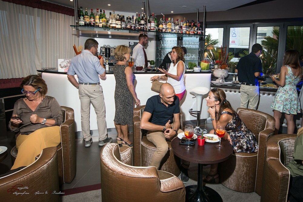 Фото Hotel Domidea