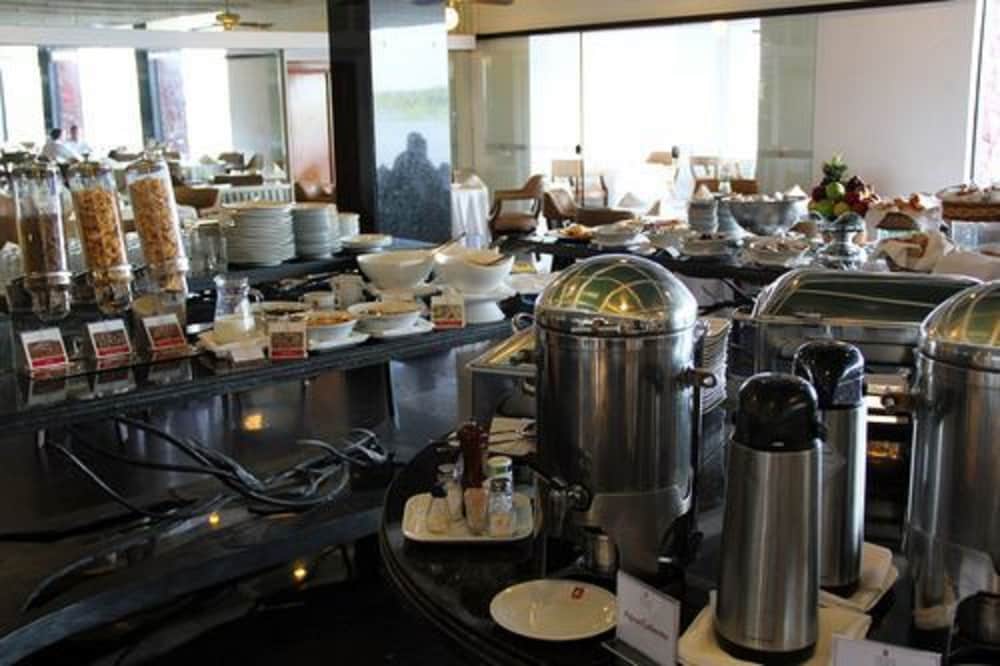 Фото Yacht & Golf Club Paraguayo, a Tribute Portfolio Resort