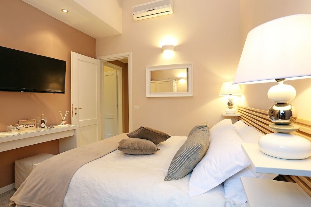 Фото Liberty Rome Suites