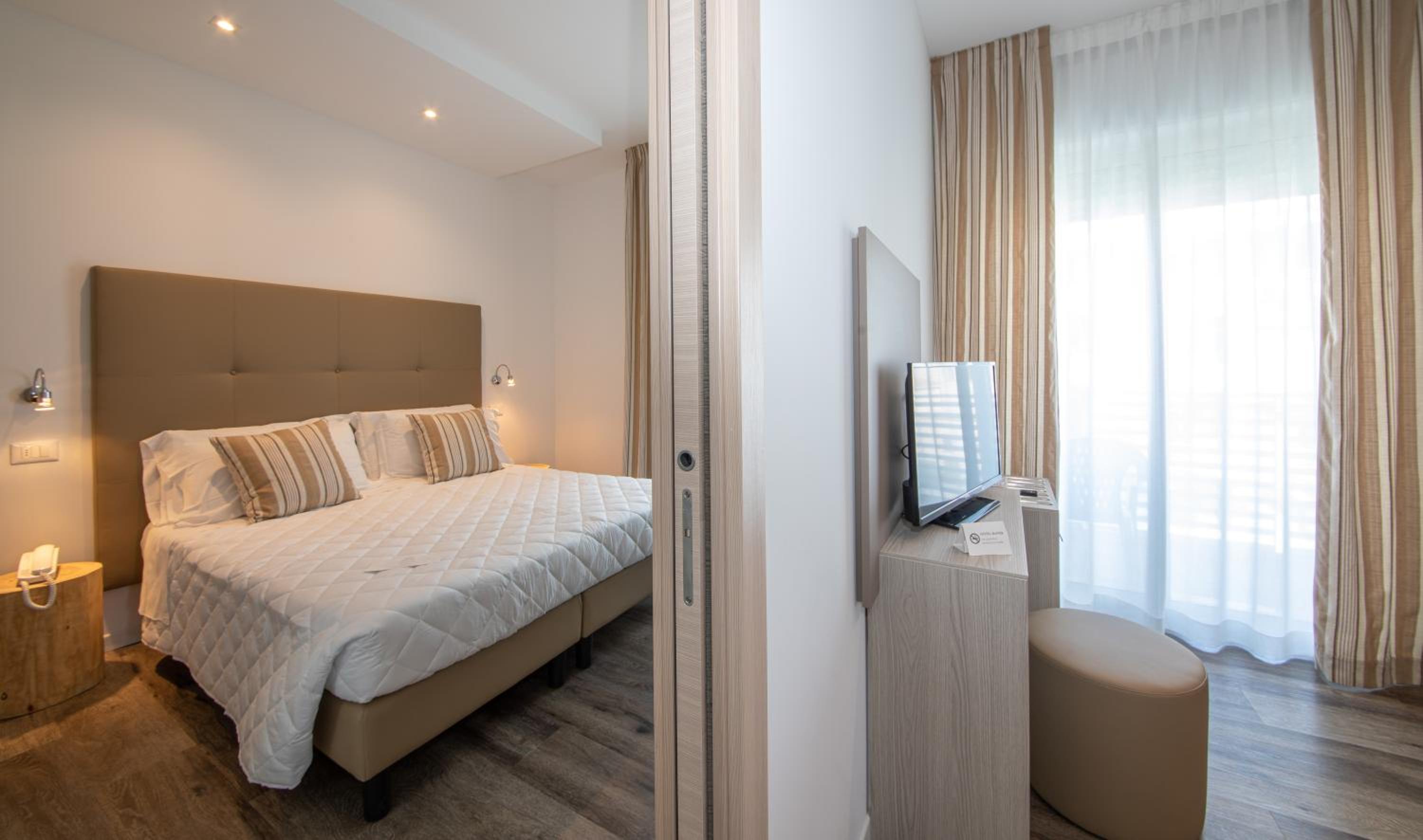 Фото Hotel Mayer