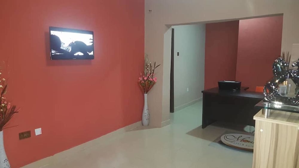 Фото Momak 6 Hotel & Suites