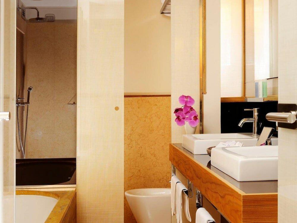 Фото Mario de' Fiori 37 Luxury Suites