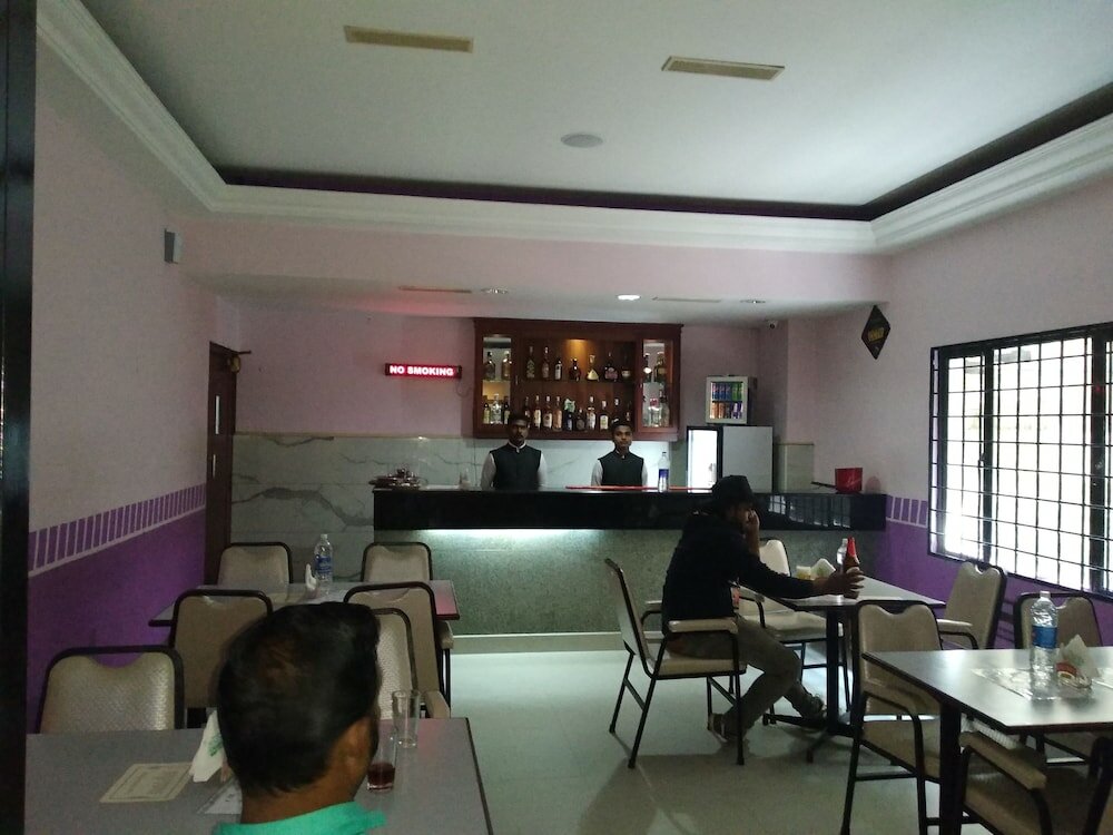 Фото Issacs Residency