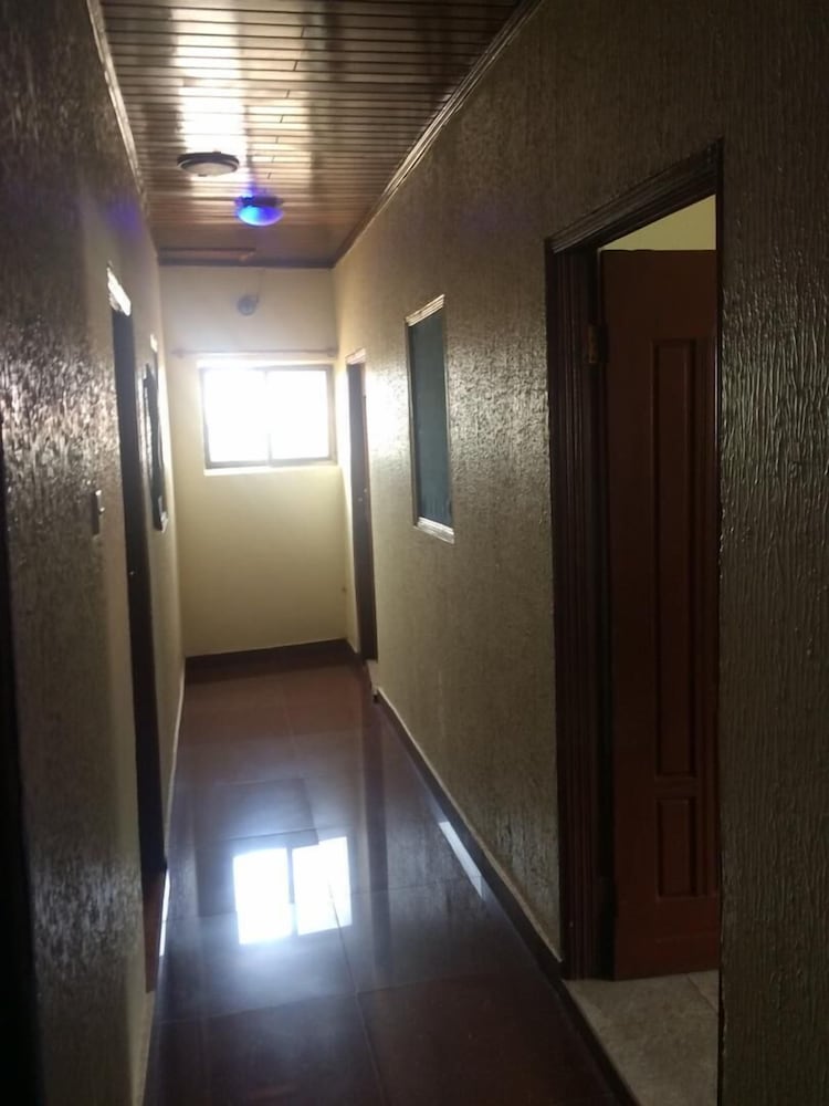 Фото Inn Syde Guest House