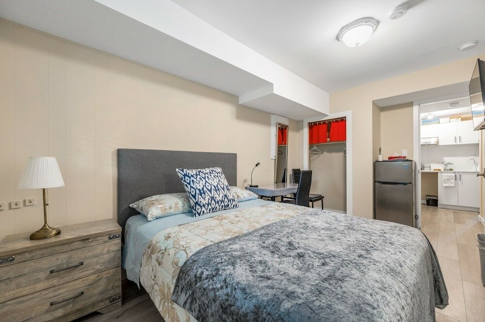 Фото Orchid House