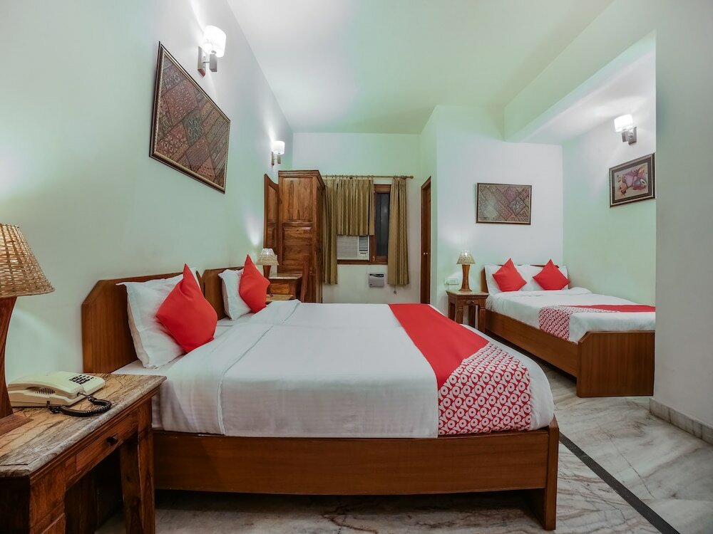 Фото Oyo 27041 Hotel Luna Rosa