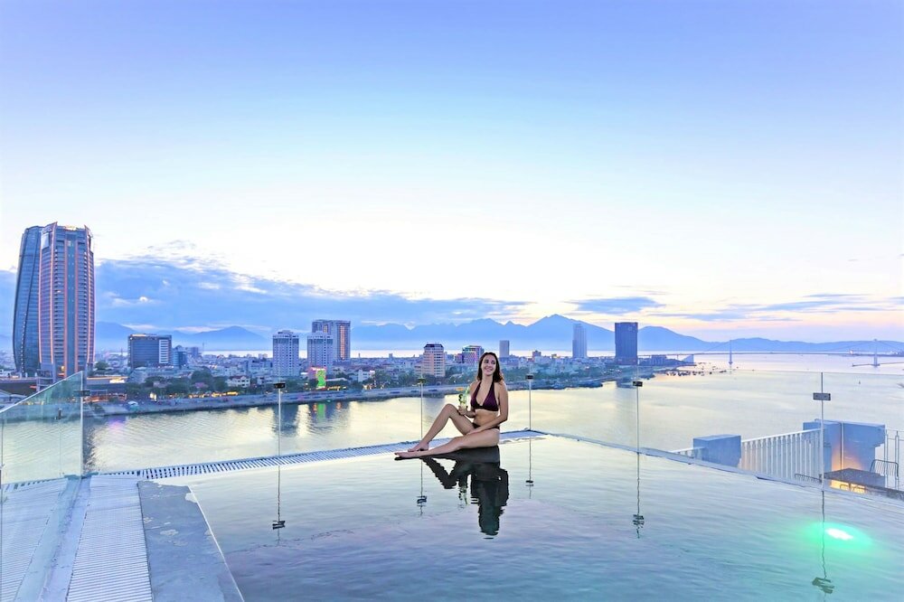 Фото Ibiza Riverfront Hotel Da Nang