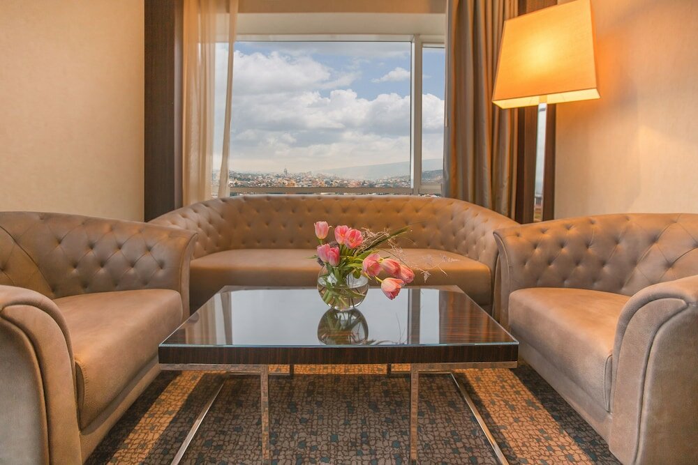 Фото The Biltmore Tbilisi Hotel