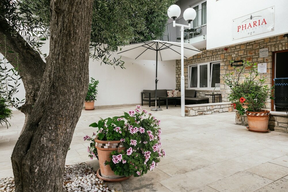 Фото Апарт-отель Pharia