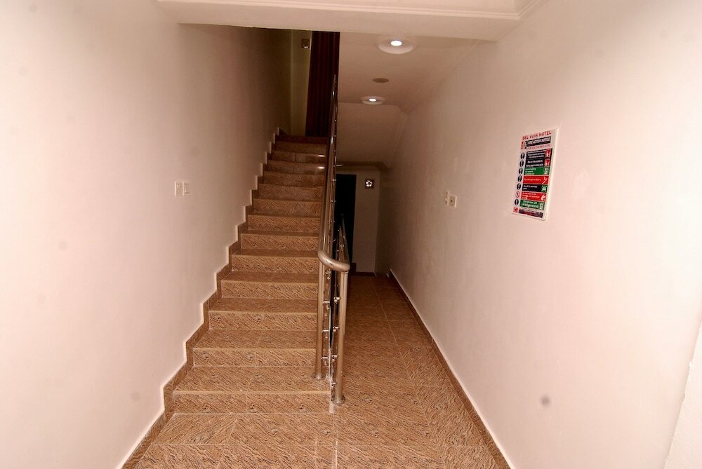 Фото Belvoir Hotel