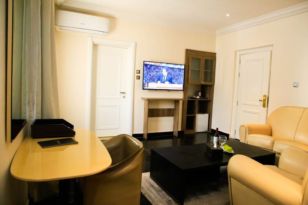 Фото Summerset Continental Hotel Maitama