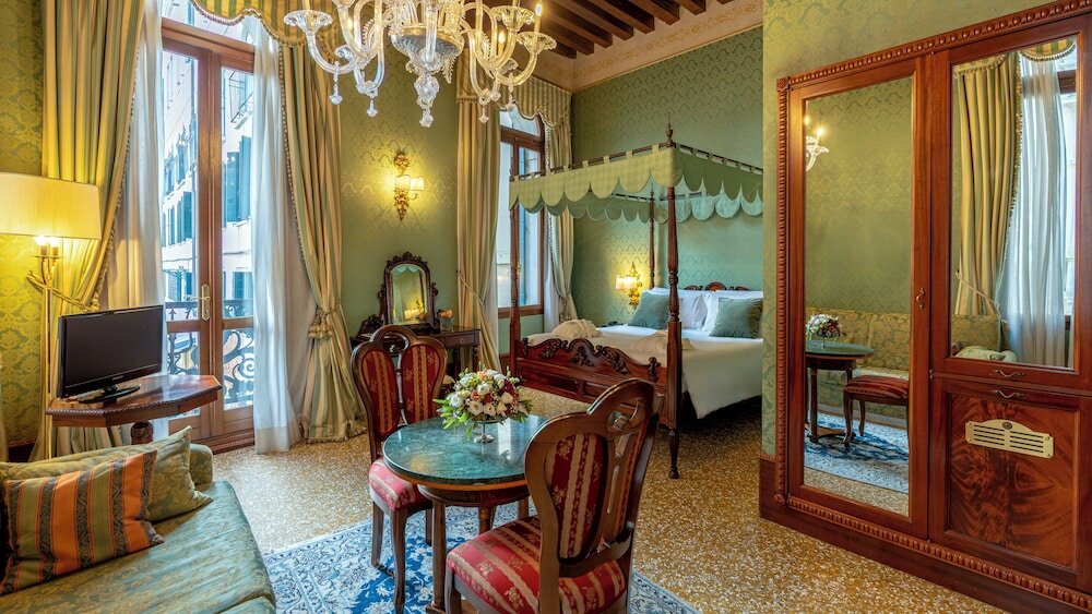 Фото Hotel Al ponte dei sospiri