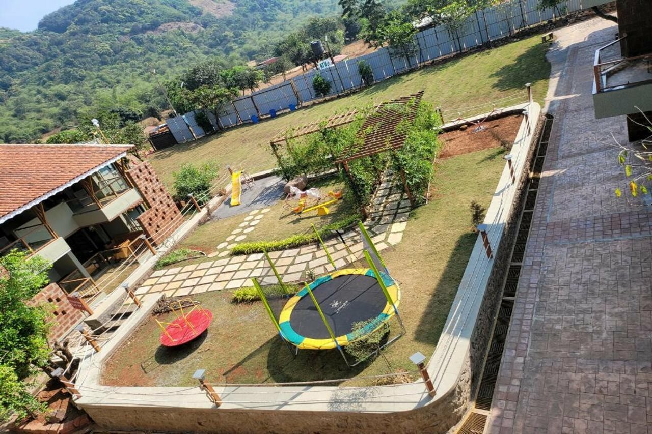 Фото Mastiff Grand La Villae Resort