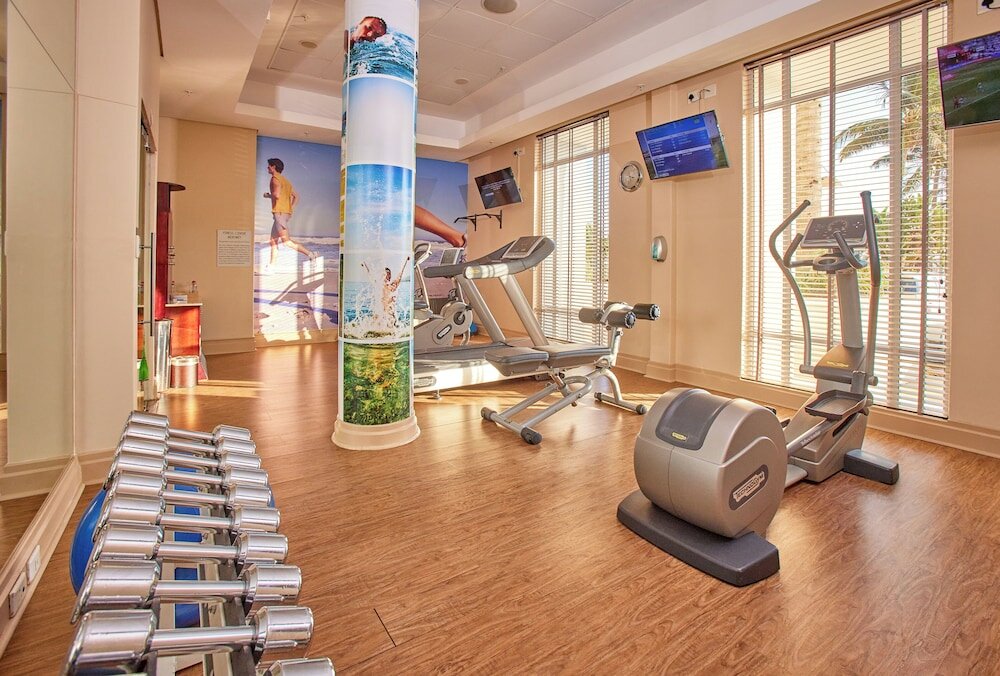 Фото Suncoast Hotel & Towers 