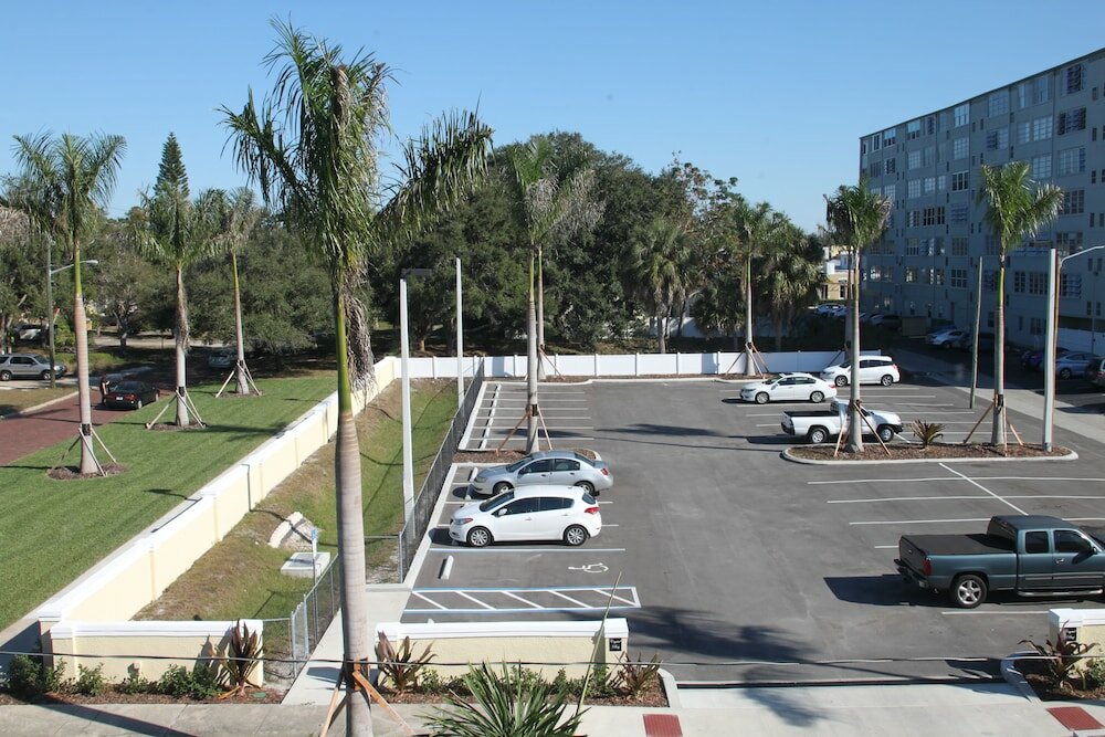 Фото Crystal Bay Hotel