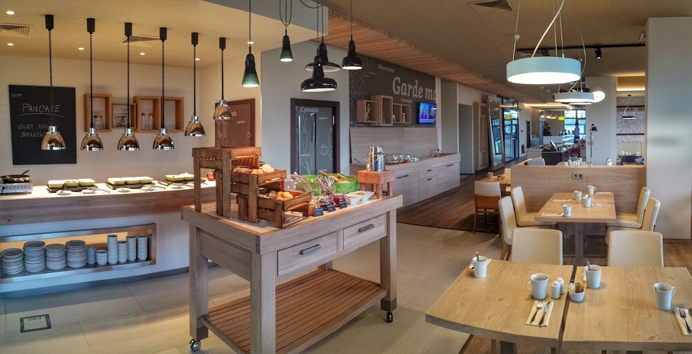 Фото Holiday Inn Prague Airport 