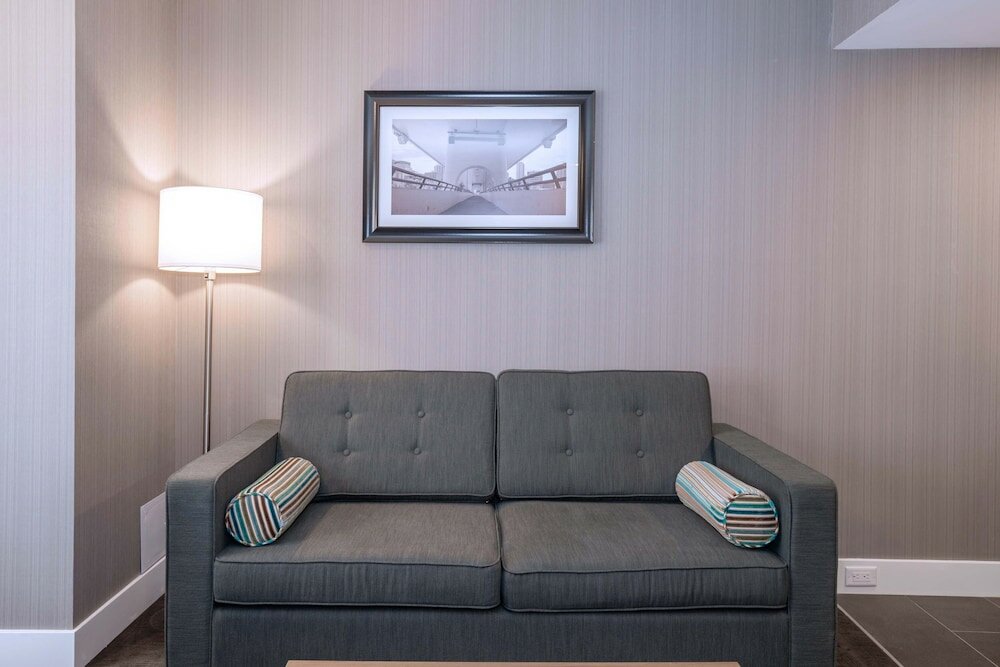 Фото Sandman Signature Calgary Downtown Hotel