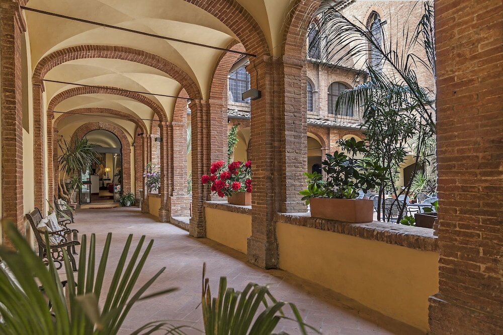 Фото Il Chiostro del Carmine