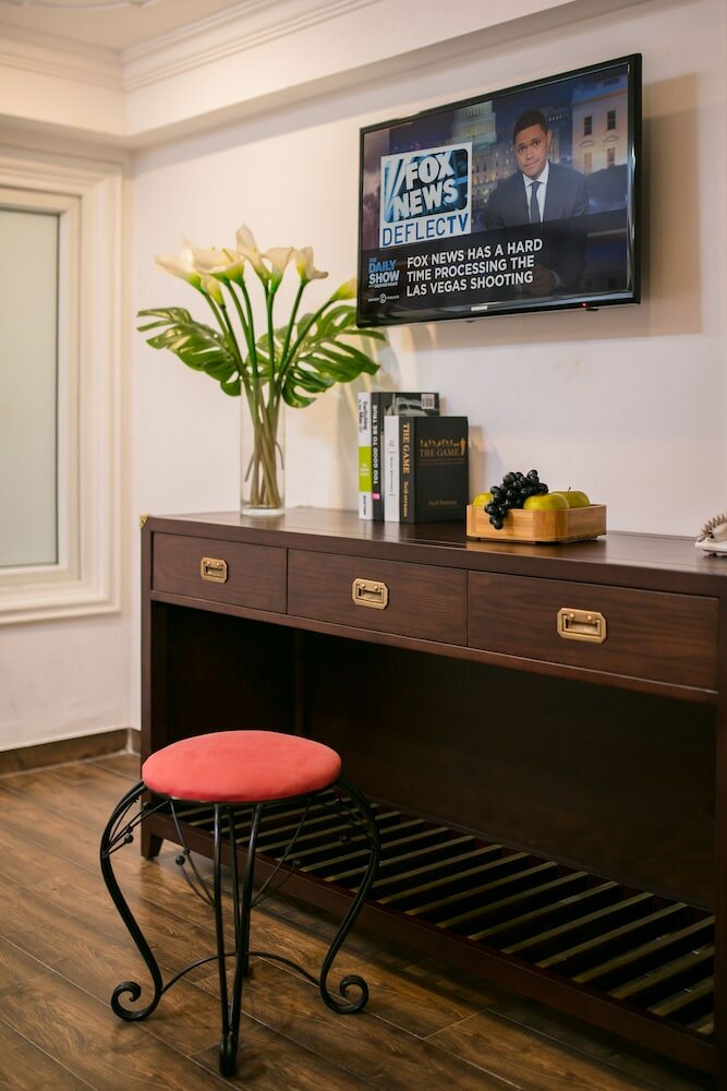 Фото Golden Rooster Hotel