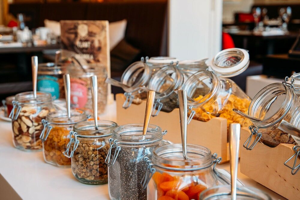 Фото Ambassade Hotel