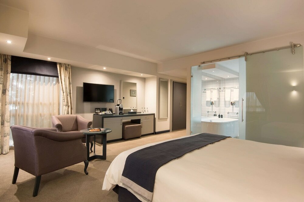 Фото The Portswood Hotel