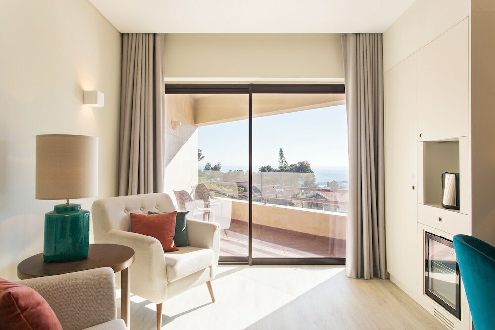 Фото Four Points by Sheraton Sesimbra