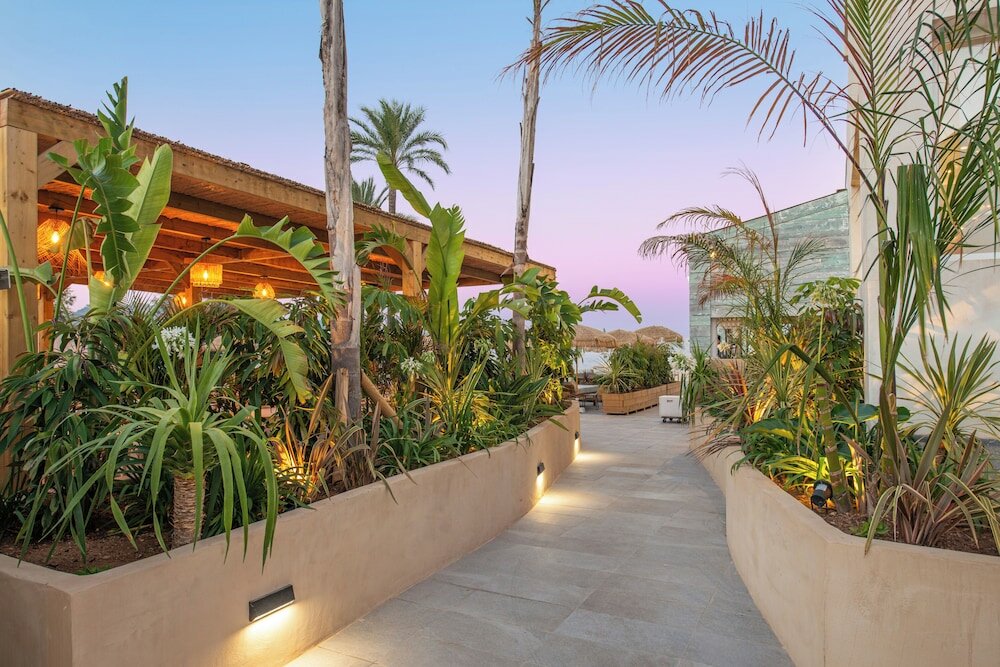 Фото Hotel Atolon