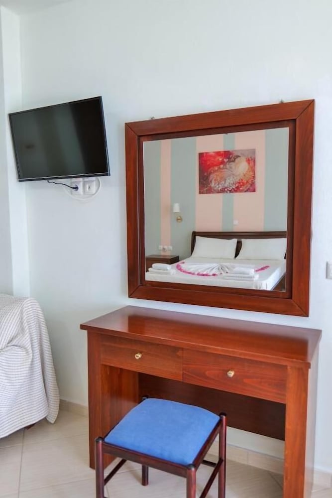 Фото Hotel Chris