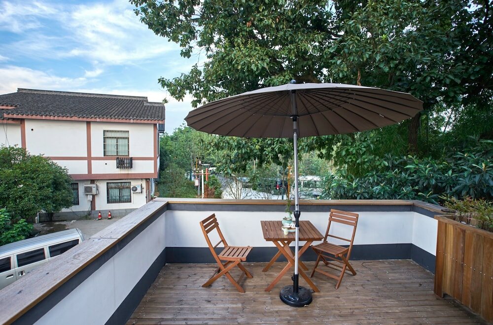 Фото Best Wishes West Lake lnn