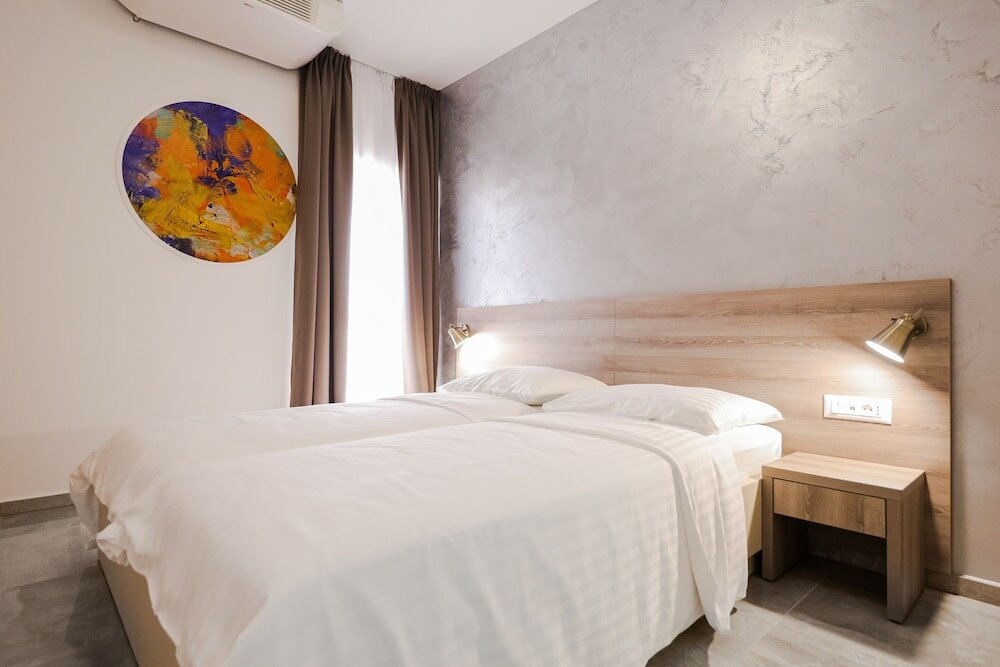 Фото Hotel Lucija