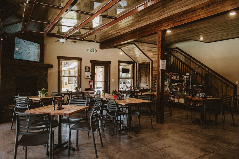 Фото Teton Valley Resort