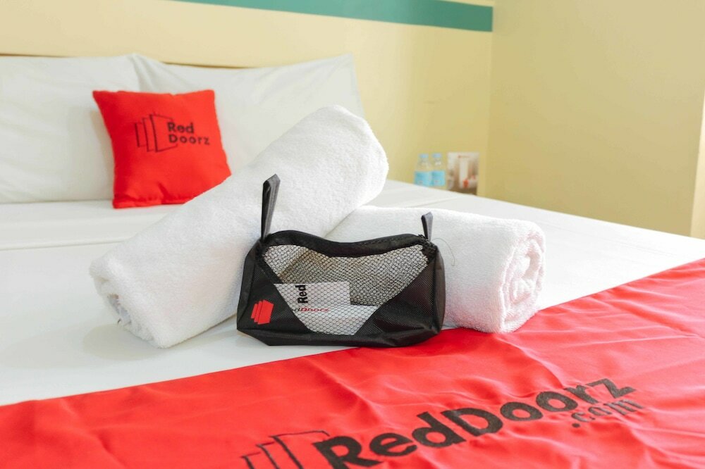 Фото RedDoorz @ Mj Cuenco Avenue Cebu