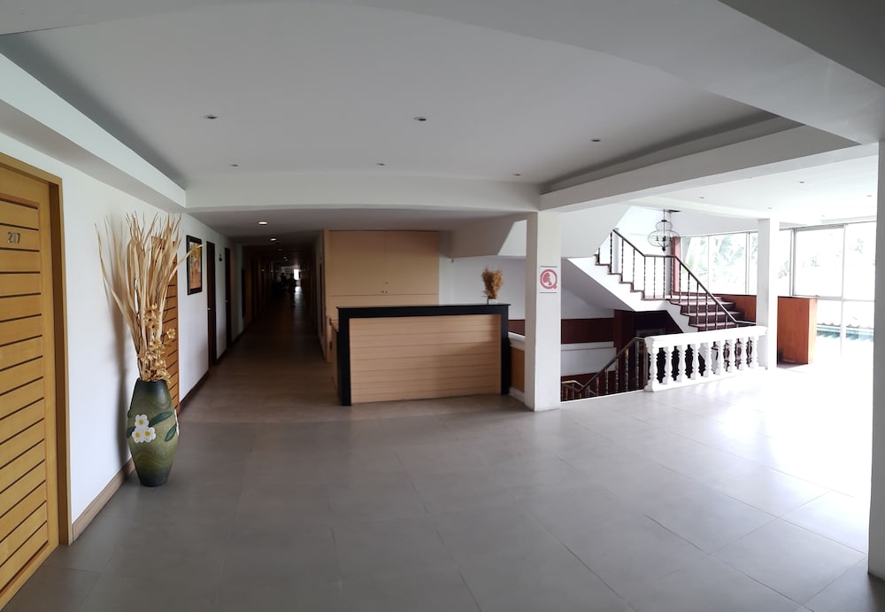 Фото Windmill Resort Hotel