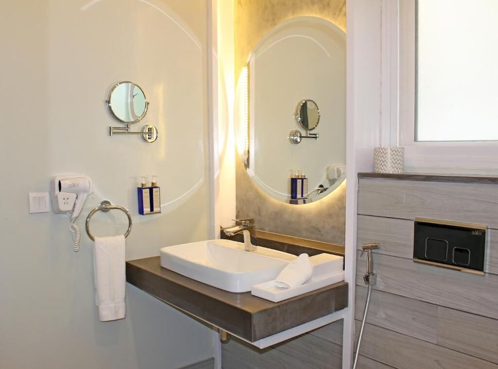 Фото Ambiance Boutique Art Hotel Karachi