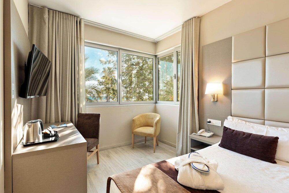 Фото Best Front Maritim