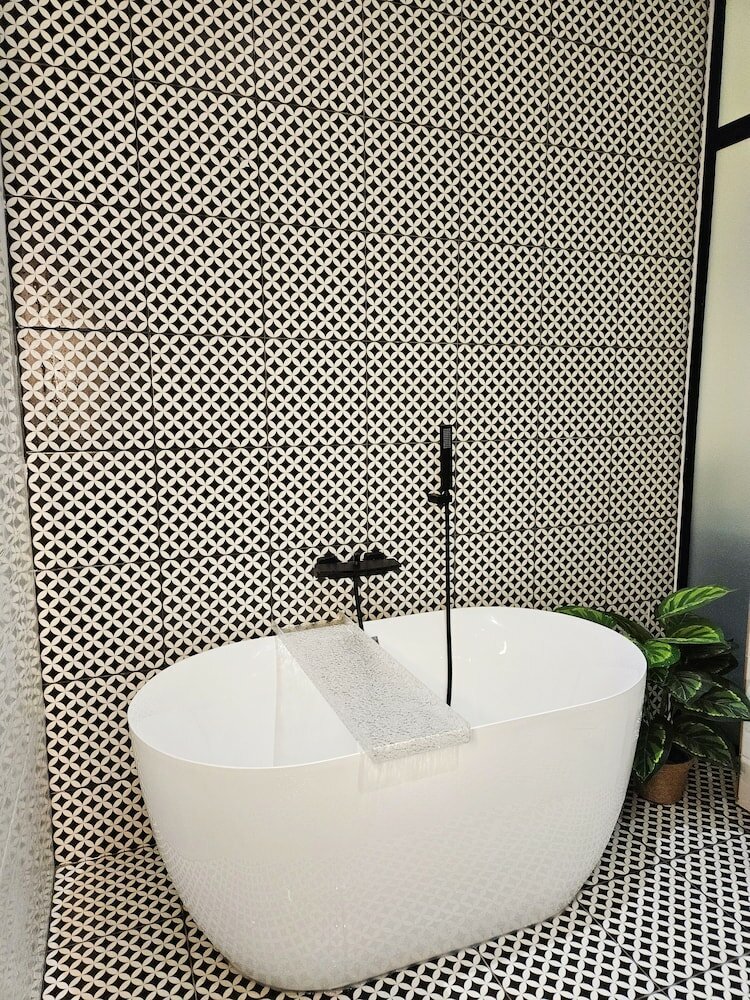 Фото Georgetown Inn by Sky Hive