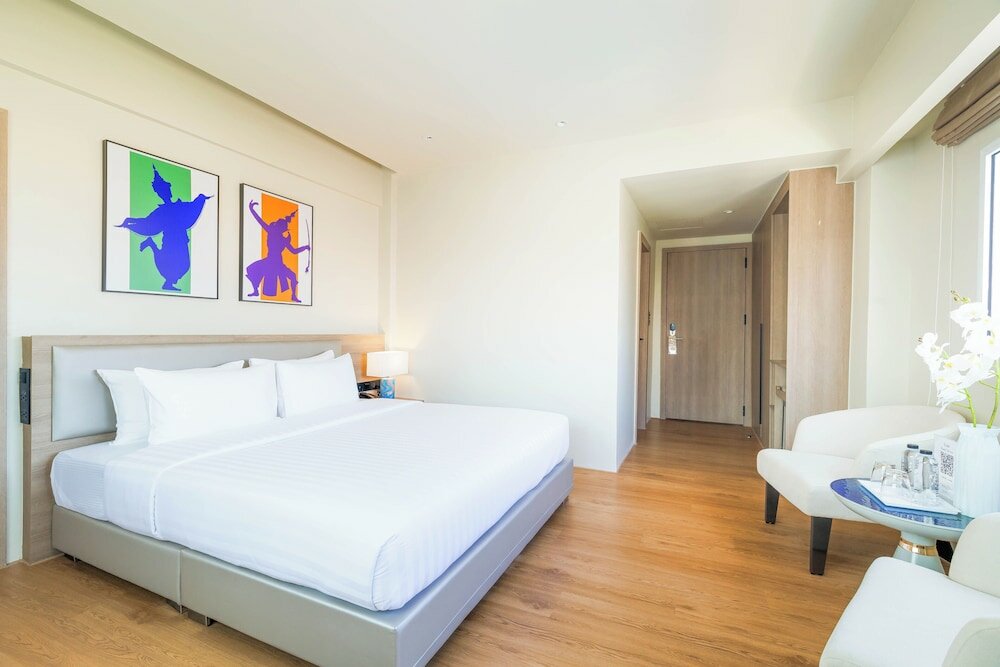 Фото Bay Breeze Hotel Pattaya