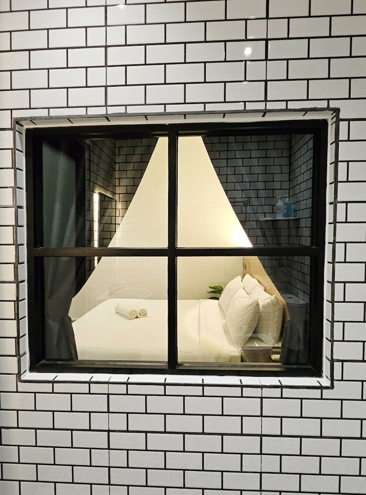 Фото Georgetown Inn by Sky Hive