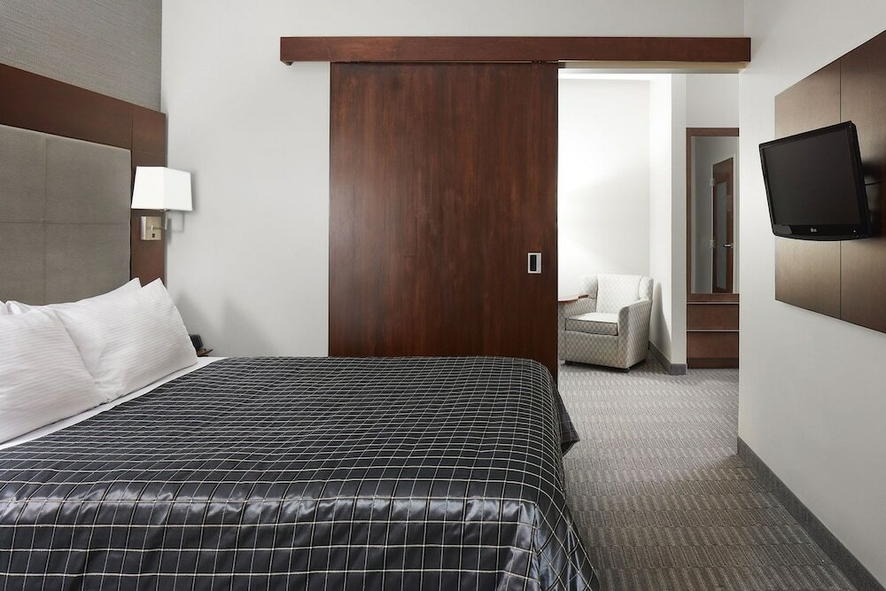 Фото Club Quarters Hotel, Wacker at Michigan, Chicago
