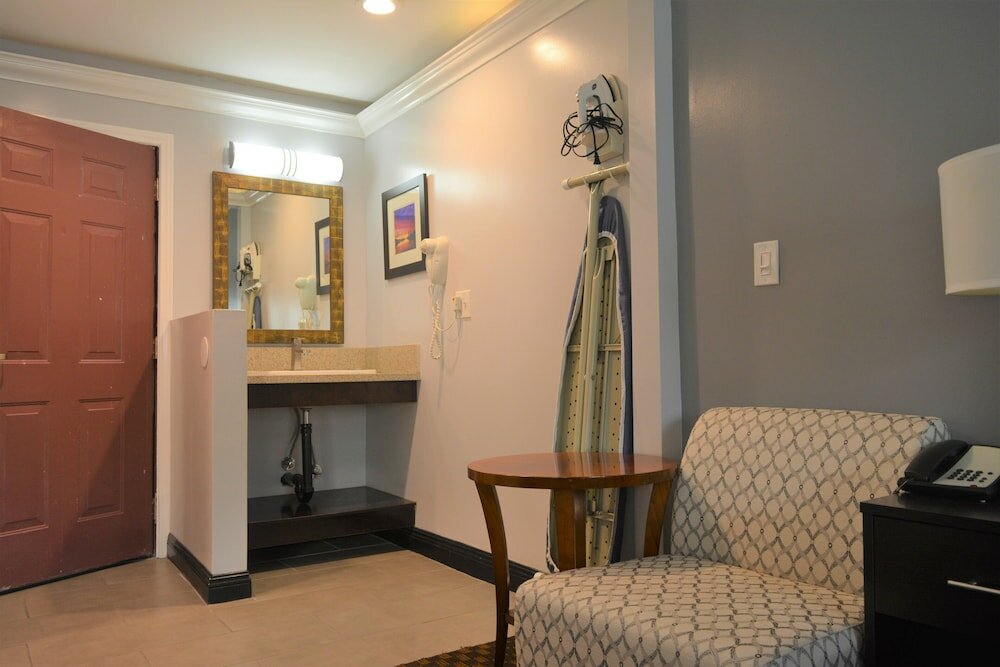 Фото La Casa Inn