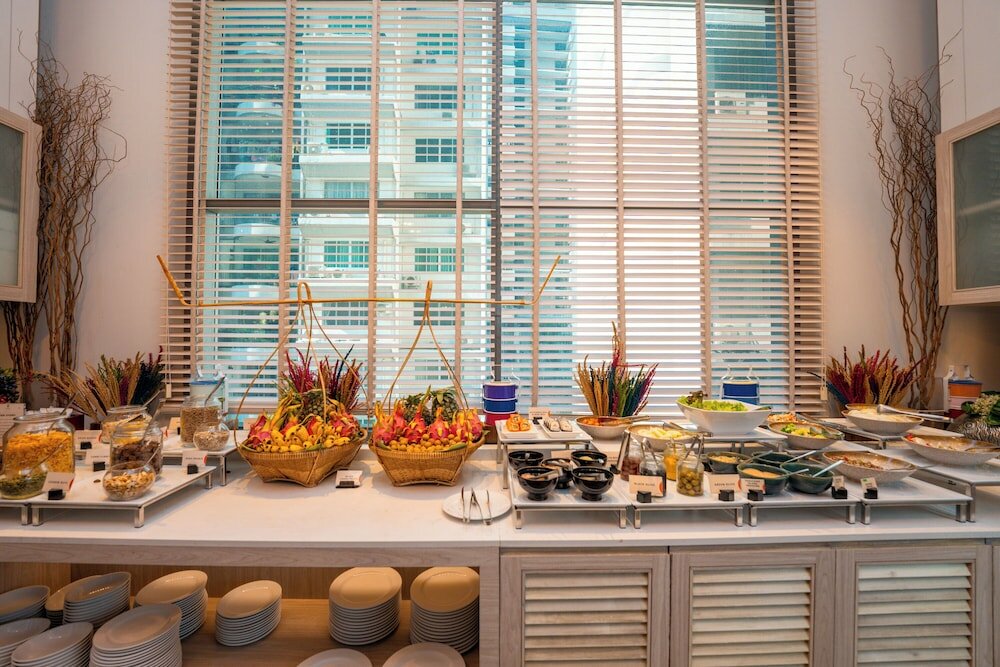 Фото Hyatt Place Bangkok Sukhumvit 24