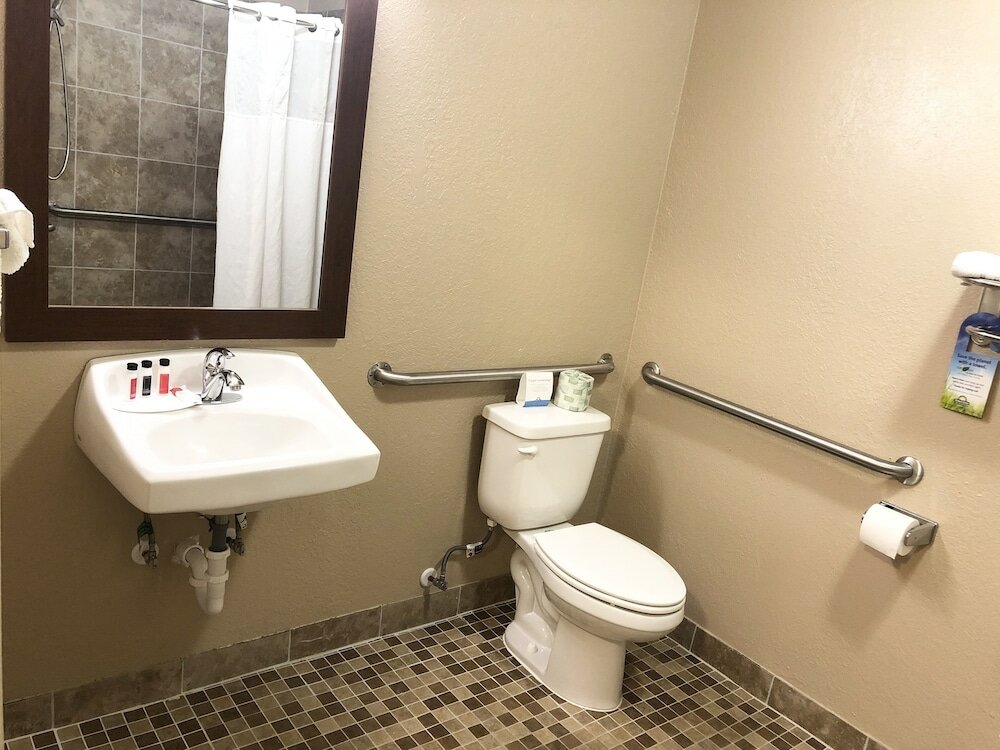 Фото Days Inn by Wyndham West Des Moines